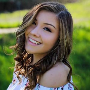 Meet your Posher, Julia